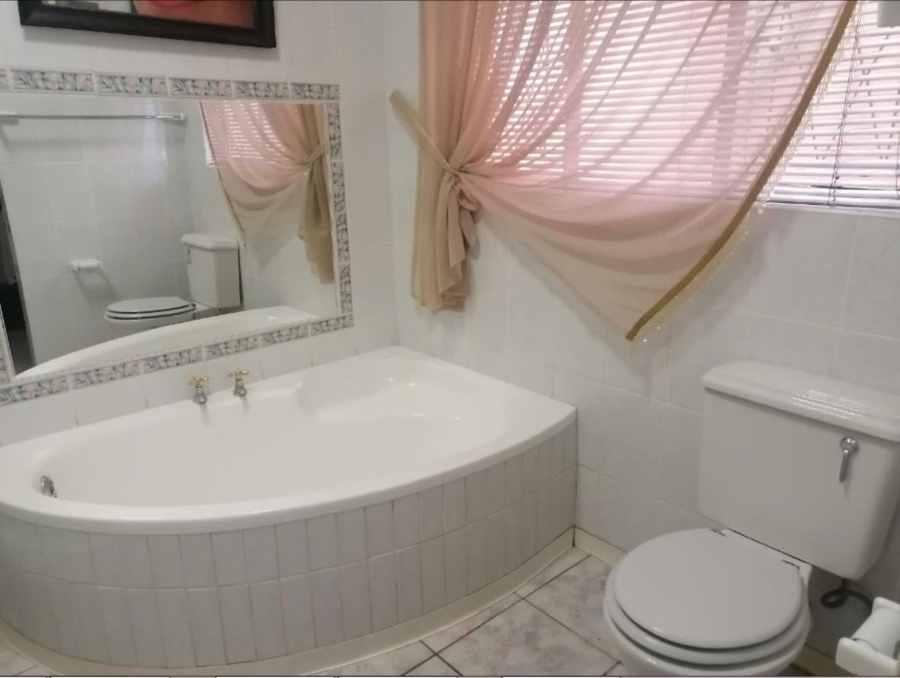 4 Bedroom Property for Sale in Oosterville Northern Cape